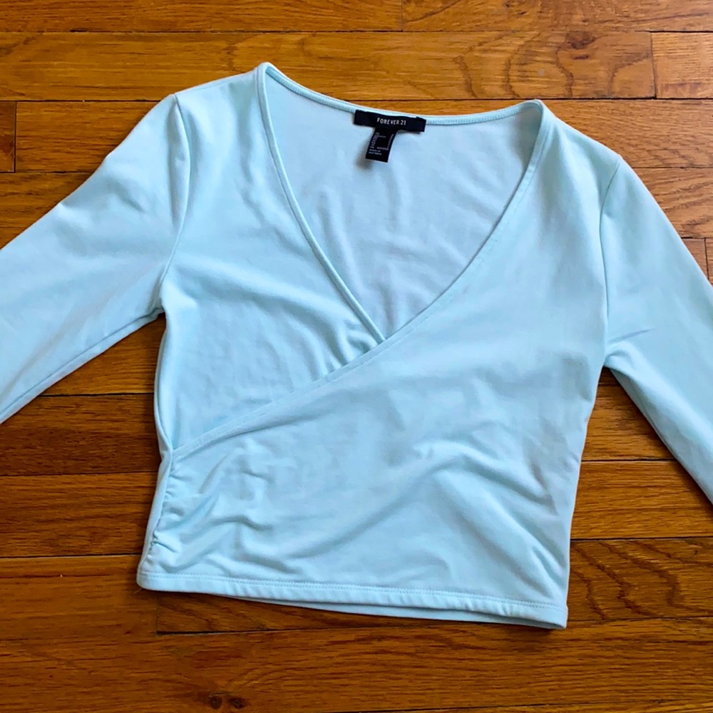 Low v top from forever 21!!